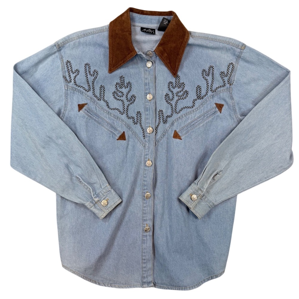 Boutique Europa Vintage Western Denim Shirt Light Wash Rope Embroidery Small